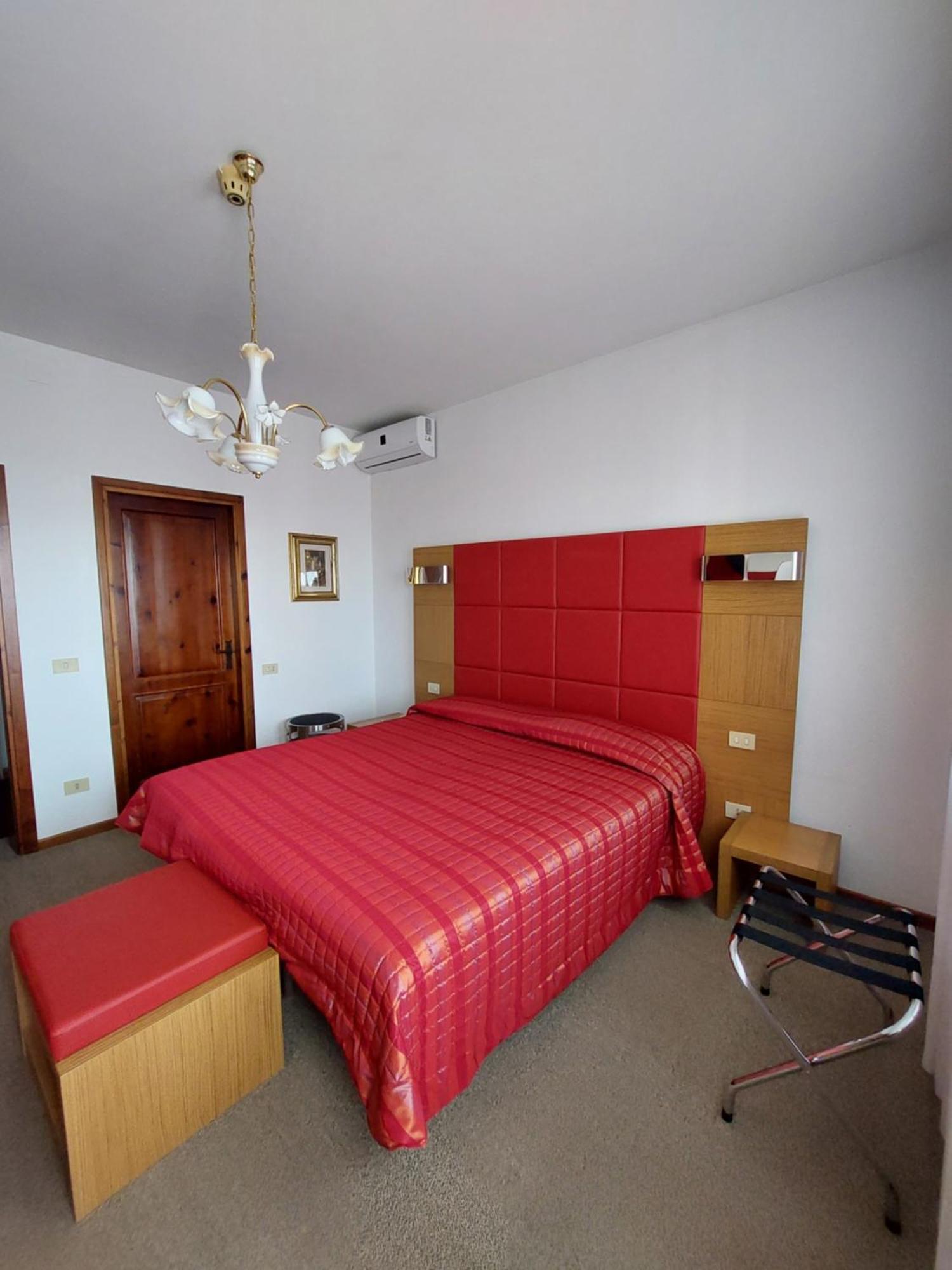 Albergo Alla Pineta Montebelluna Εξωτερικό φωτογραφία