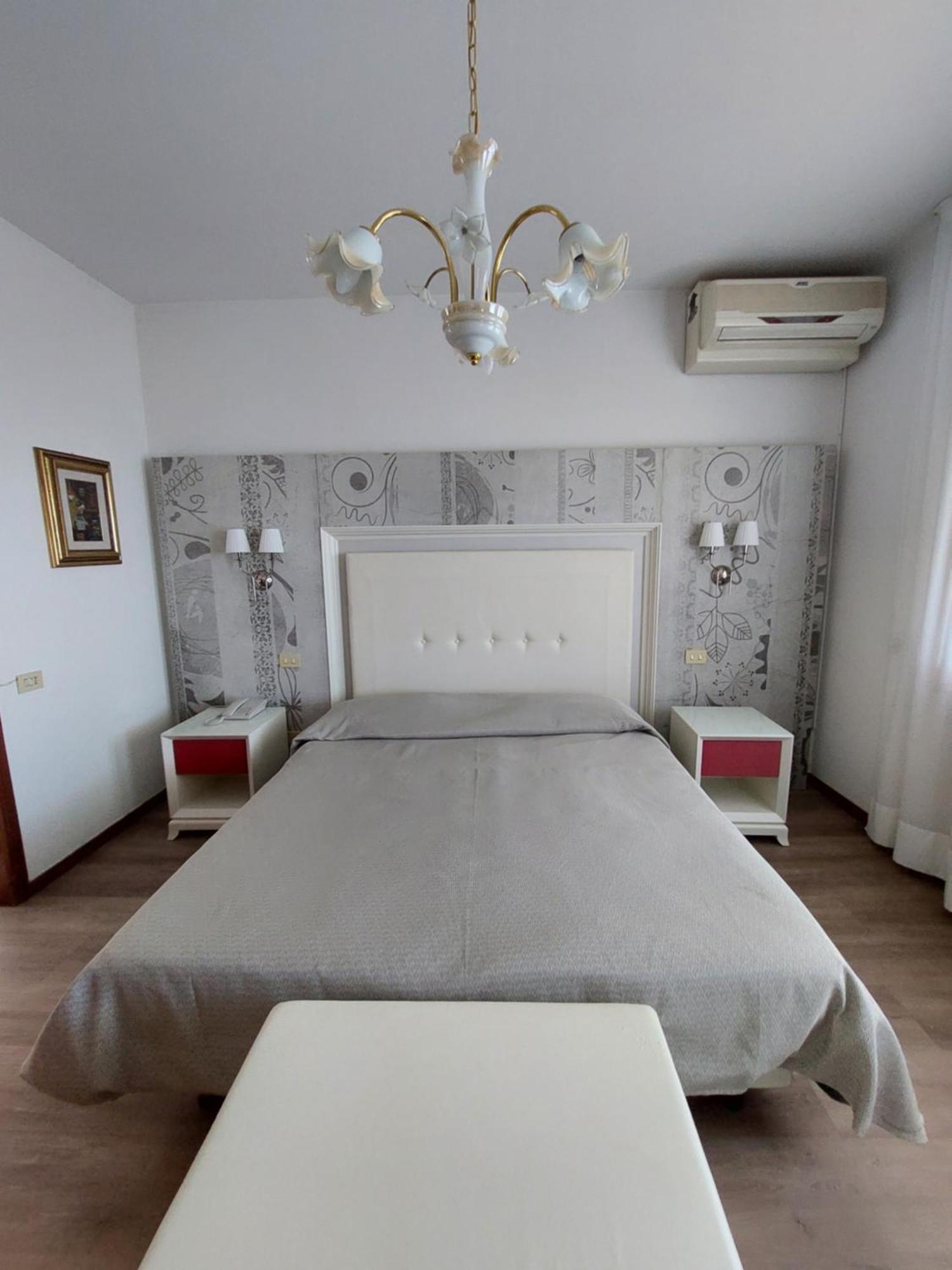 Albergo Alla Pineta Montebelluna Εξωτερικό φωτογραφία